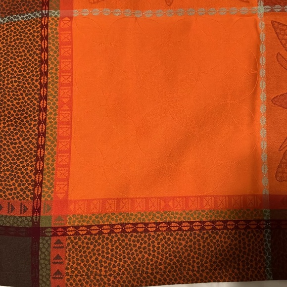 Le Jacquard Francais Tablecloth - Picture 2 of 5